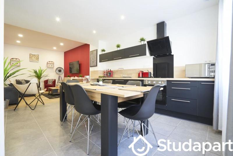 Chambre - 13 m² - 1 pièce