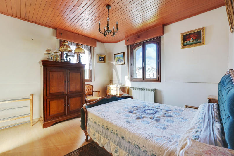 Maison - 137 m² - 5 pièces