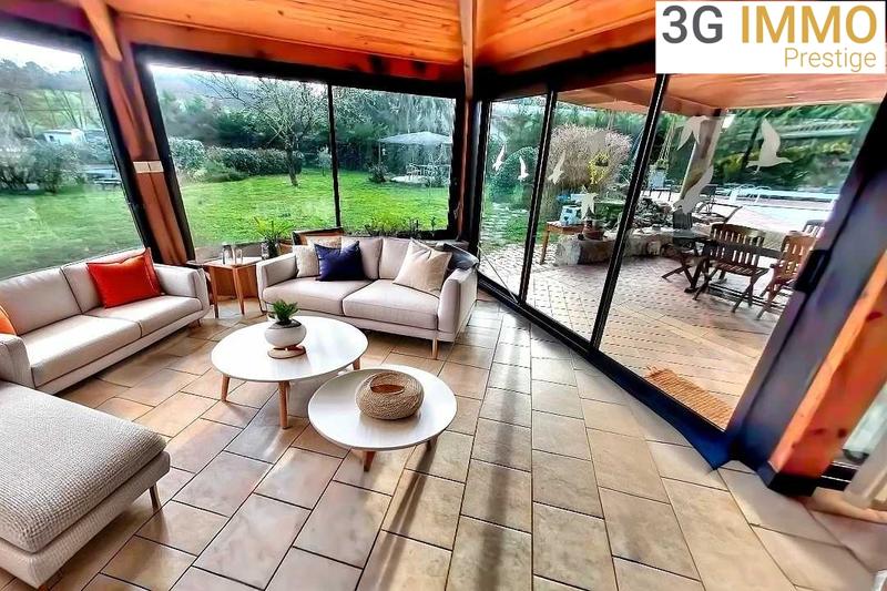 Villa - 479 m² - 15 pièces