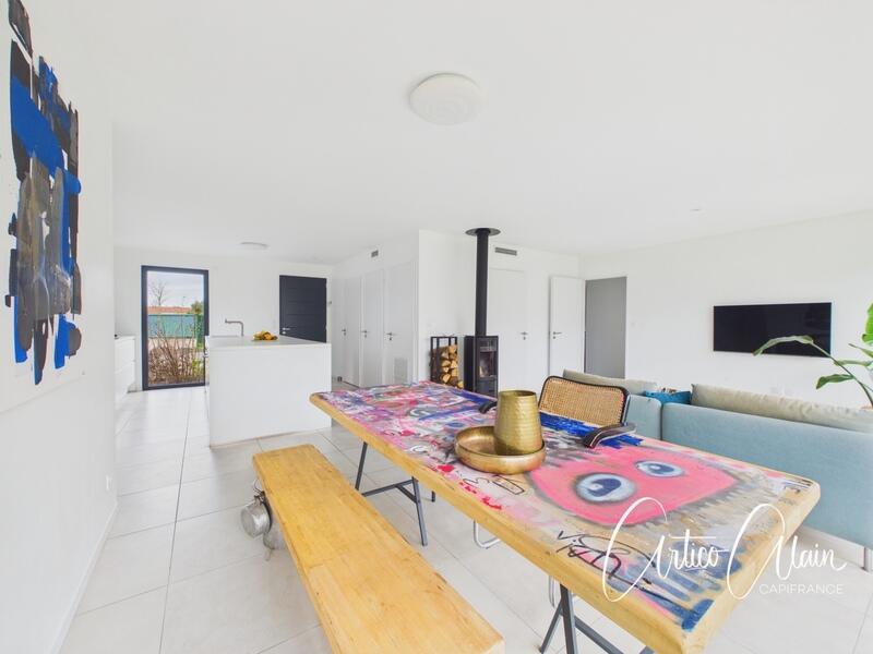 Maison - 101 m² - 5 pièces