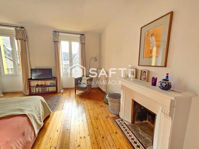 Appartement - 223 m² - 7 pièces