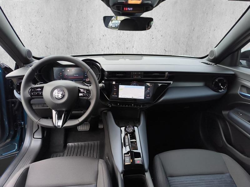 Alfa Romeo Junior 1.2 Ibrida 145 Speciale Edct6