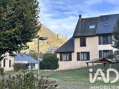 Maison - 94 m² - 6 pièces