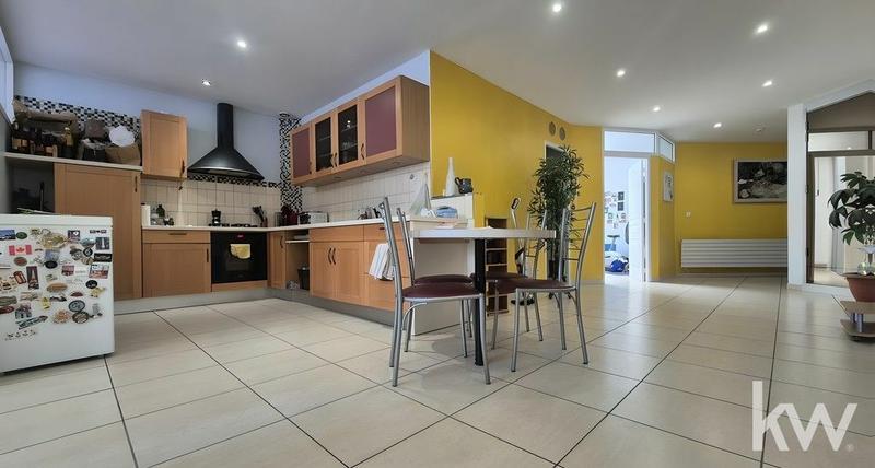 Appartement - 80 m² - 3 pièces