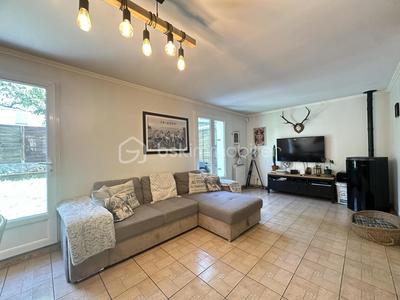 Maison traditionnelle - 86 m² - 5 pièces