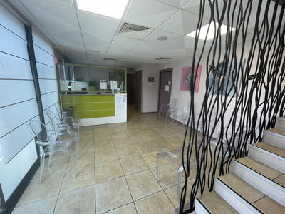 Local commercial - 146 m²