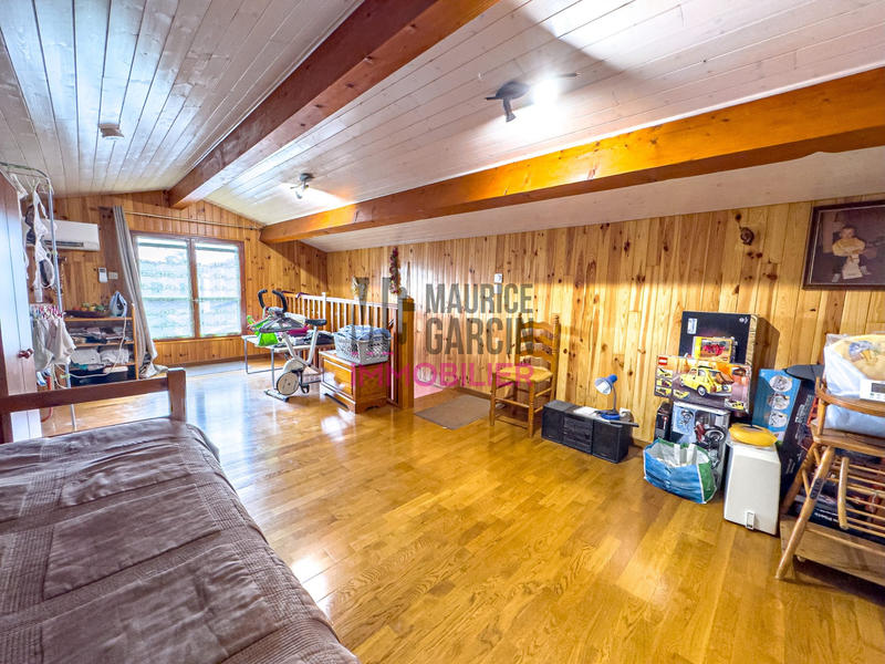 Maison traditionnelle - 115 m² - 5 pièces