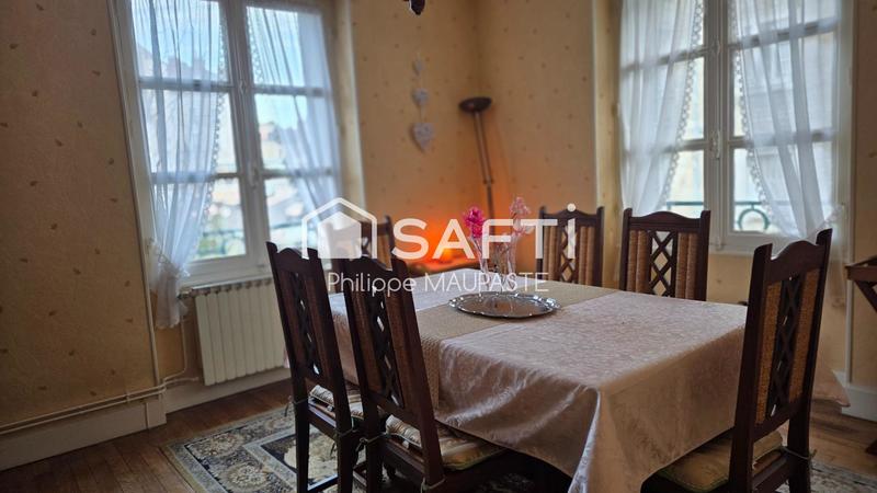 Maison de ville - 120 m² - 8 pièces