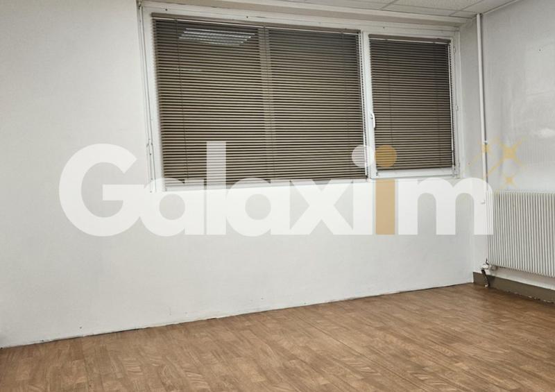Bureau - 166 m²