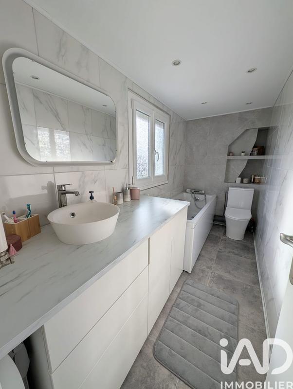 Maison - 85 m² - 5 pièces