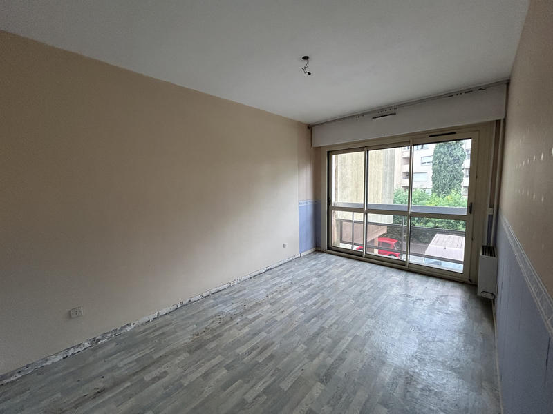 Appartement - 96 m² - 5 pièces