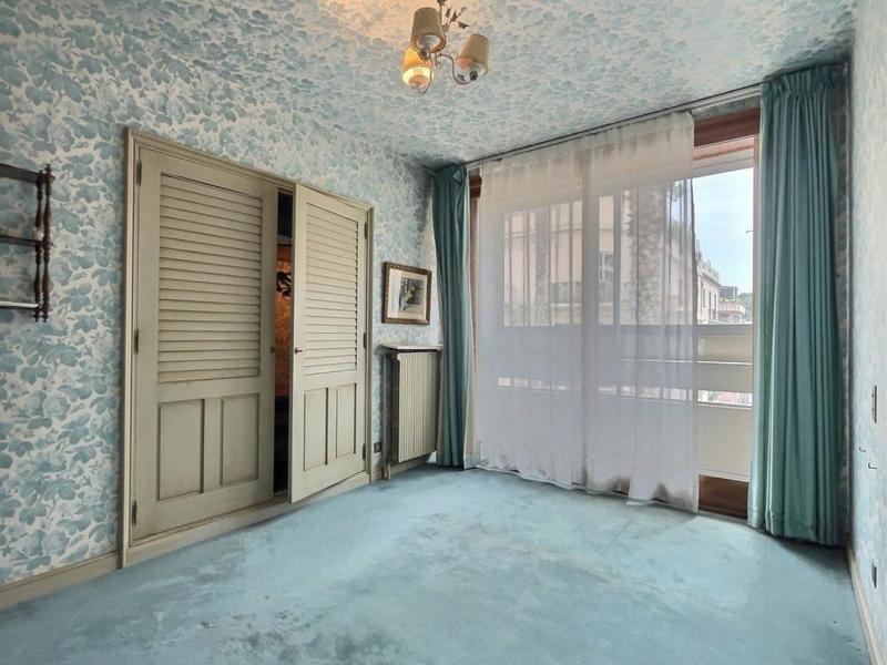 Appartement - 205 m² - 7 pièces