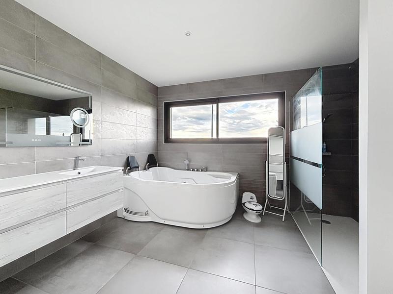 Maison - 164 m² - 7 pièces