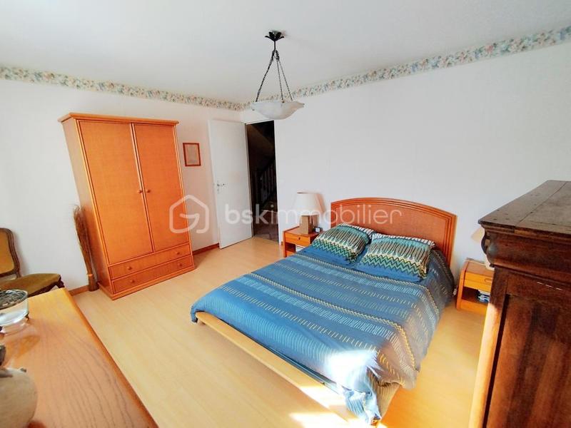 Demeure - 208 m² - 10 pièces