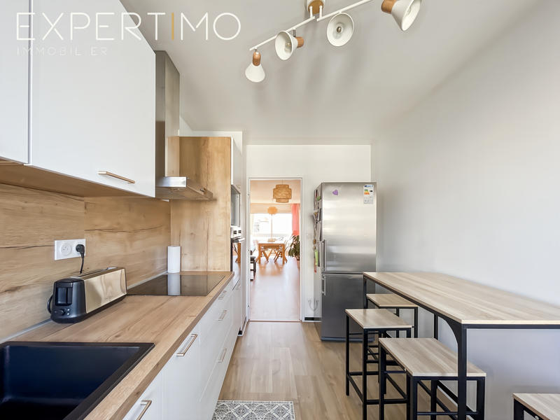 Appartement - 97 m² - 5 pièces