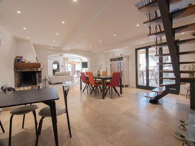 Maison - 141 m² - 4 pièces