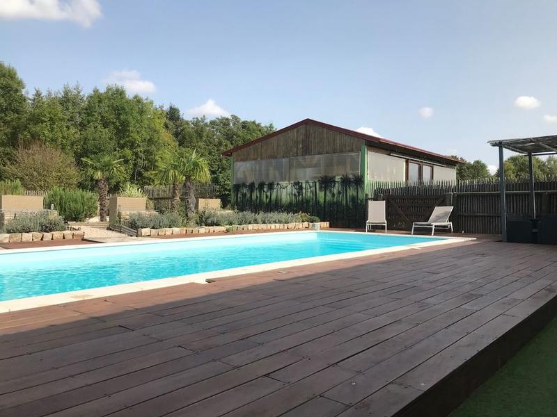 Maison chambre d'hôtes - 354 m² - 11 pièces