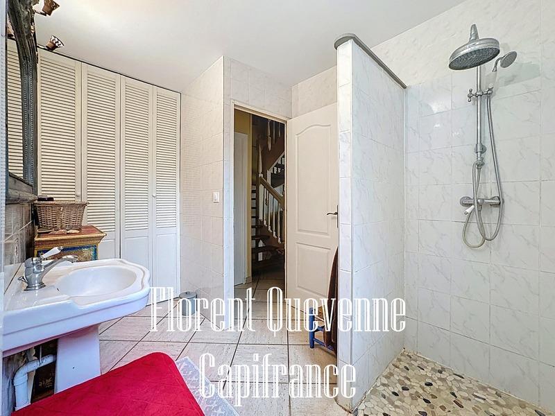 Maison - 298 m² - 7 pièces