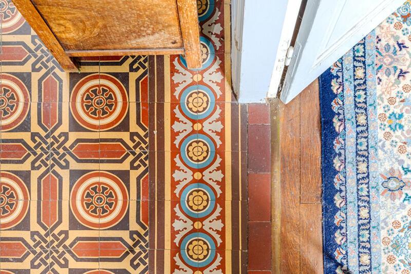 Maison - 244 m² - 10 pièces