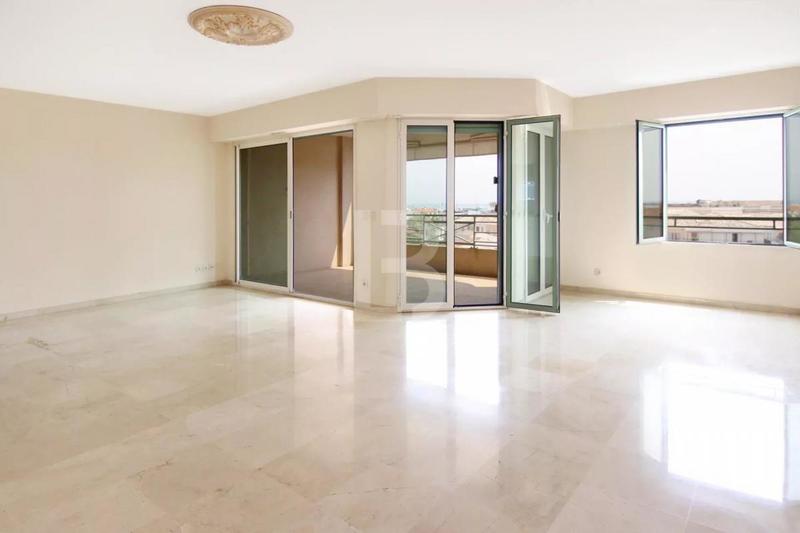 Appartement - 108 m² - 4 pièces