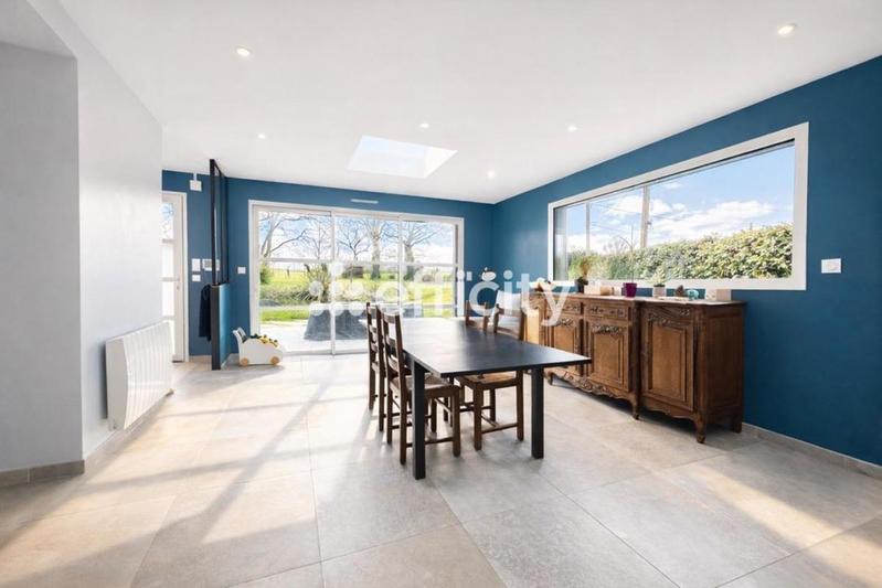 Pavillon - 125 m² - 7 pièces