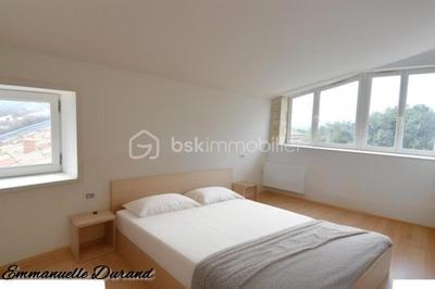 Duplex - 125 m² - 5 pièces