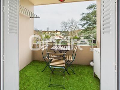 Appartement - 85 m² - 4 pièces