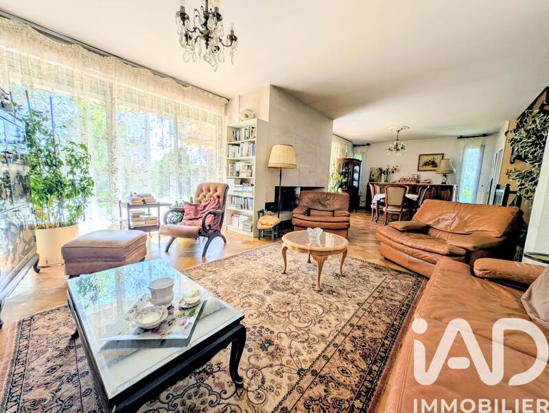 Maison - 184 m² - 6 pièces