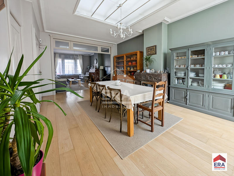 Maison - 170 m² - 5 pièces