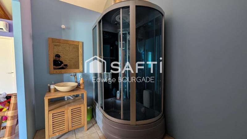 Maison - 230 m² - 4 pièces