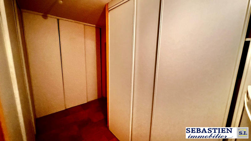 Maison - 429 m² - 14 pièces