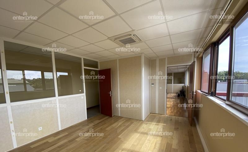 Local d'activité / Entrepôt - 1 500 m²