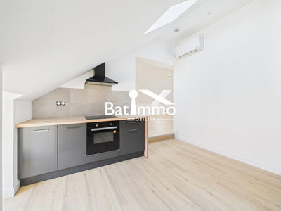 Appartement - 75 m² - 4 pièces