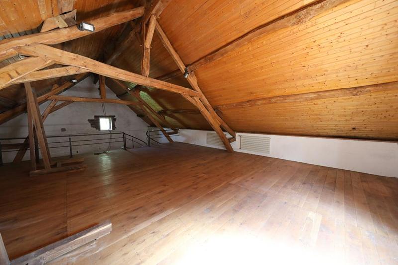 Maison - 494 m² - 15 pièces