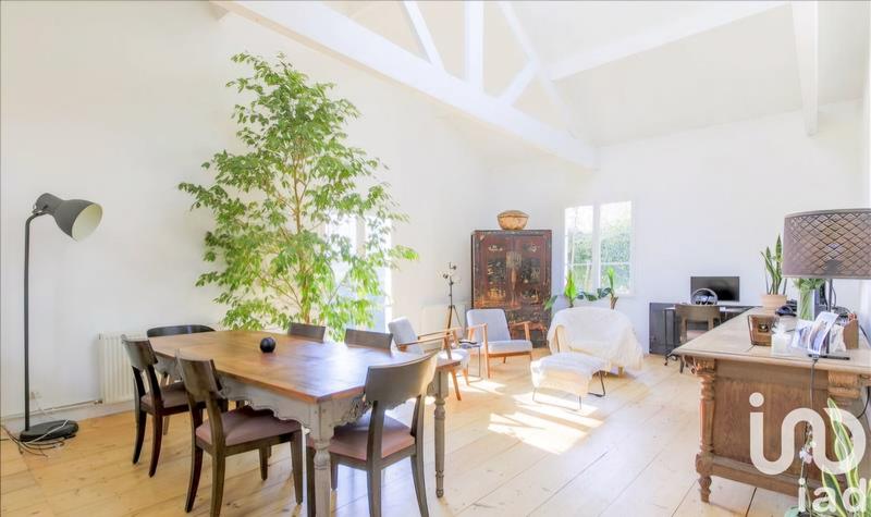 Maison - 211 m² - 7 pièces