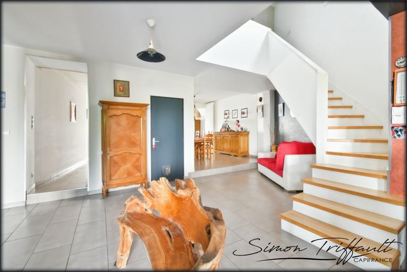 Maison de village - 279 m² - 10 pièces