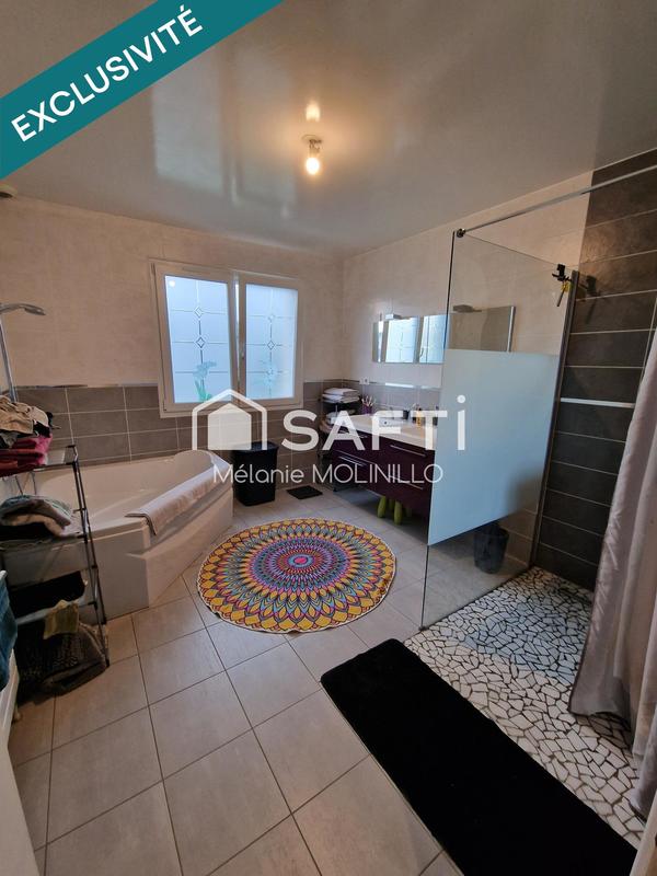 Maison - 155 m² - 10 pièces