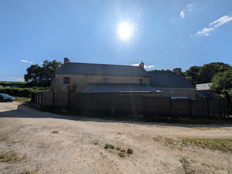 Corps de ferme - 243 m² - 6 pièces