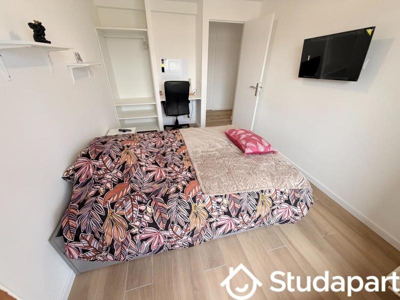 Chambre - 12 m² - 1 pièce