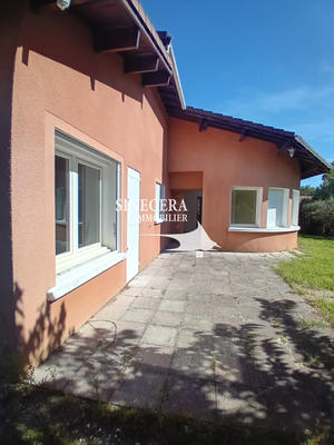 Maison - 180 m² - 5 pièces