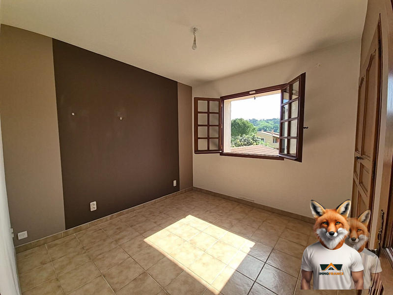 Maison traditionnelle - 186 m² - 8 pièces