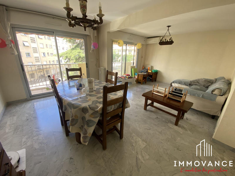 Appartement - 87 m² - 4 pièces