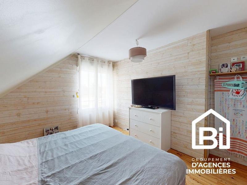 Maison - 136 m² - 7 pièces