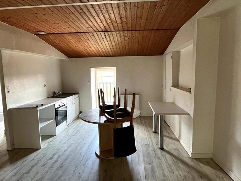 Immeuble - 182 m² - 6 pièces