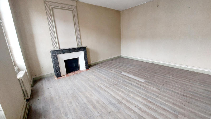 Maison - 180 m² - 7 pièces