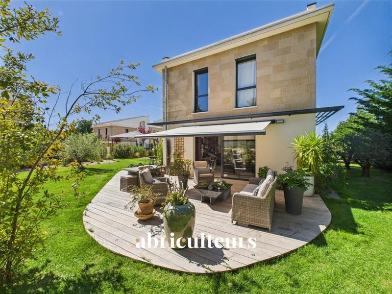 Maison ancienne - 111 m² - 4 pièces