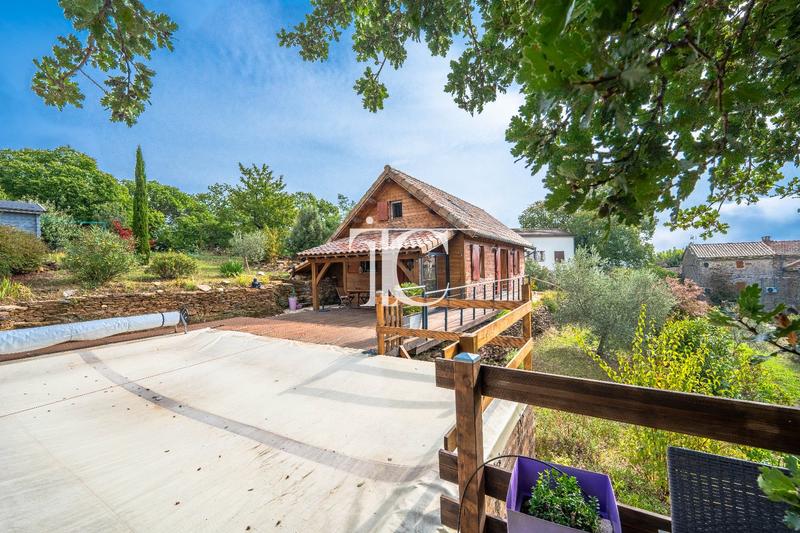 Maison de bois - 70 m² - 4 pièces