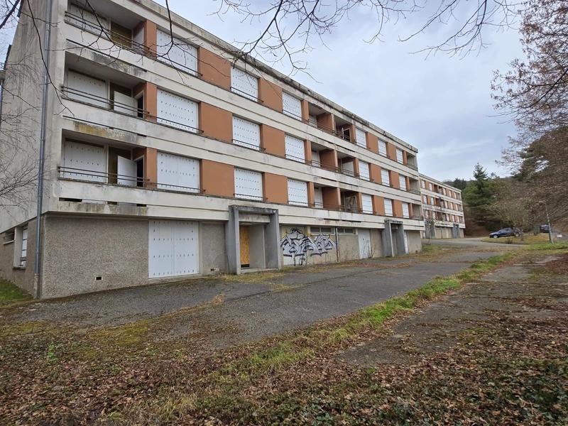 Immeuble - 1 900 m²