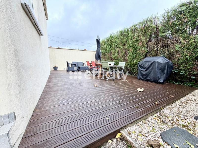 Pavillon - 80 m² - 4 pièces