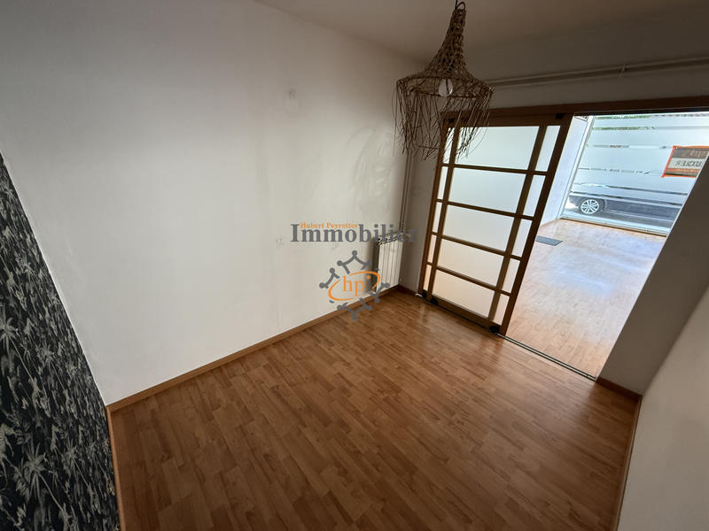 Local commercial - 112 m²